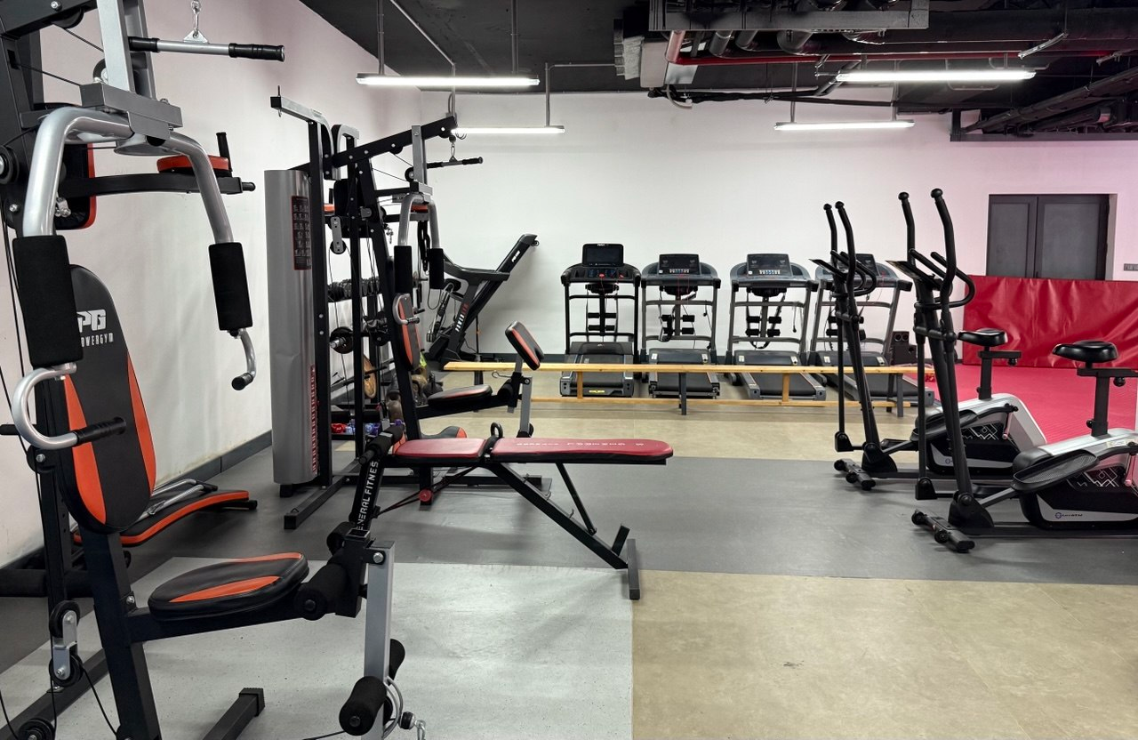 Sports Club Hall, Building B